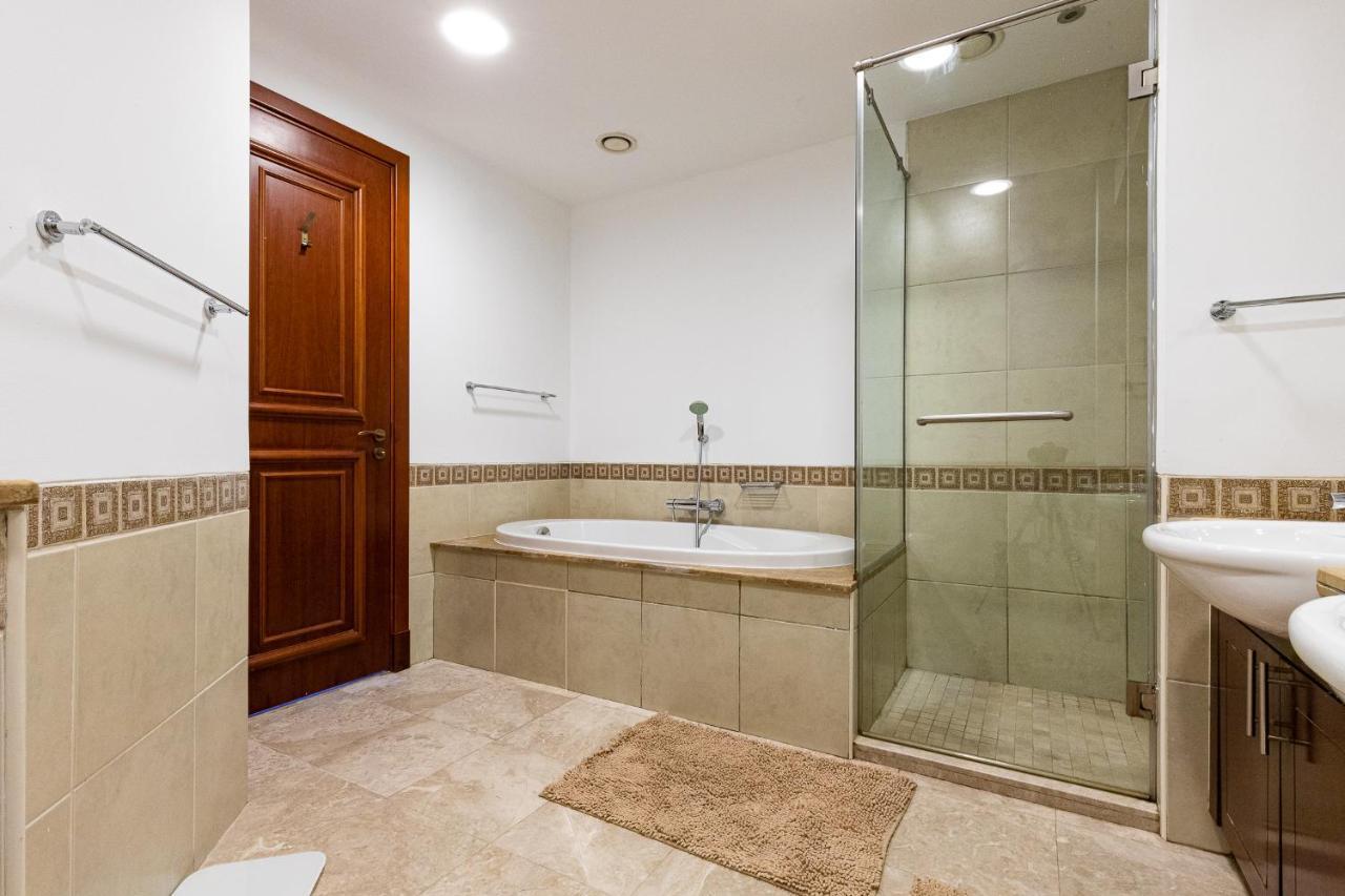 Fairmont South Residence Apartment Dubai Bagian luar foto